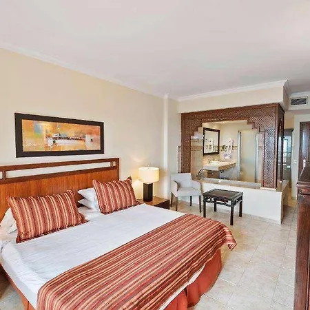 Hotel Wyndham Grand Costa Del Sol